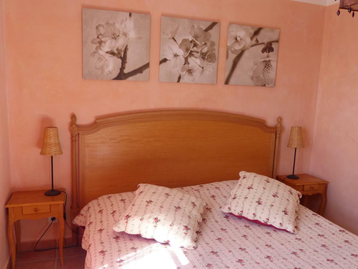 La Ferme Du Petit Segries Bed And Breakfast Moustiers-Sainte-Marie Ngoại thất bức ảnh