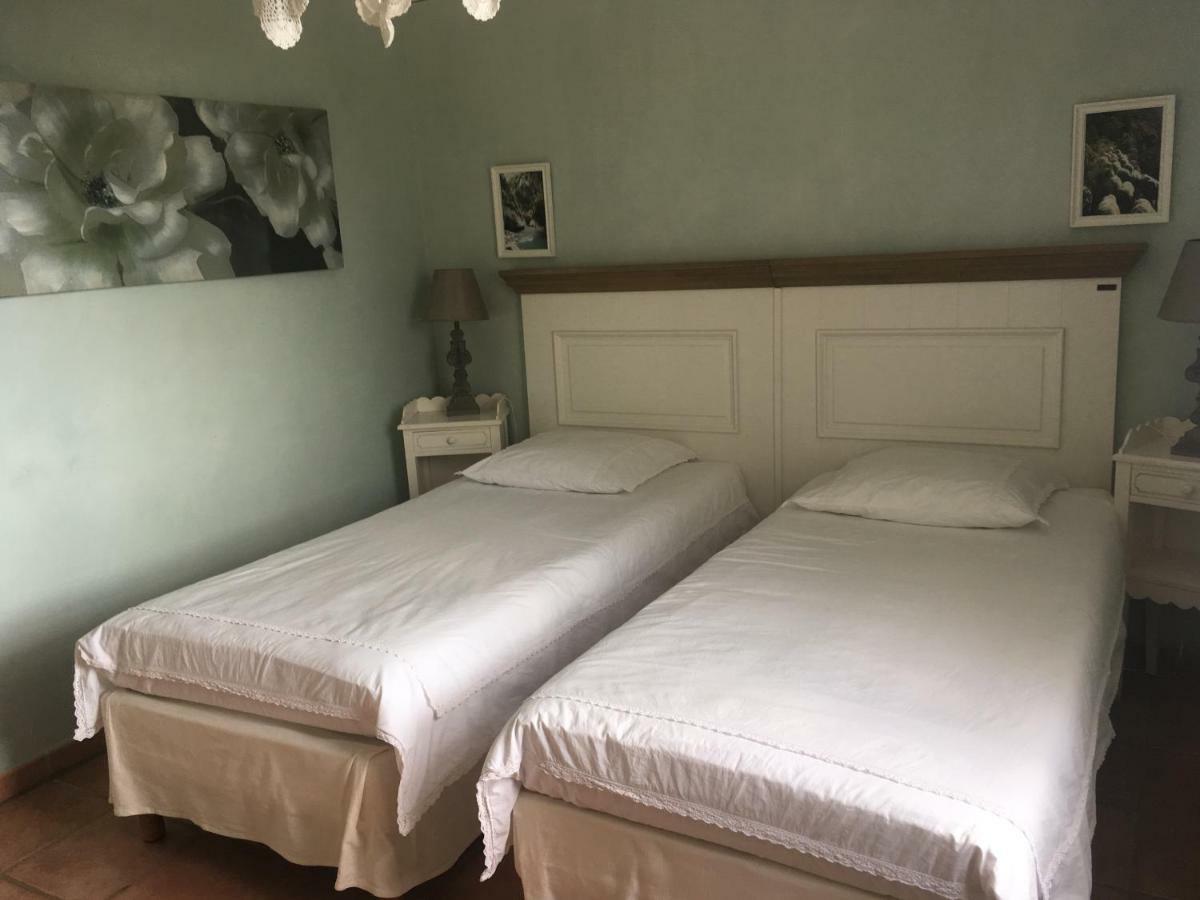 La Ferme Du Petit Segries Bed And Breakfast Moustiers-Sainte-Marie Ngoại thất bức ảnh